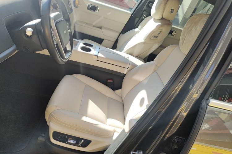 Used Li Auto L7 2023 Pro Model
