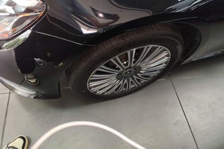 Used Mercedes-Benz E-Class 2022 Second Facelift E 300 L Luxury Edition Left Front Wheel Hub