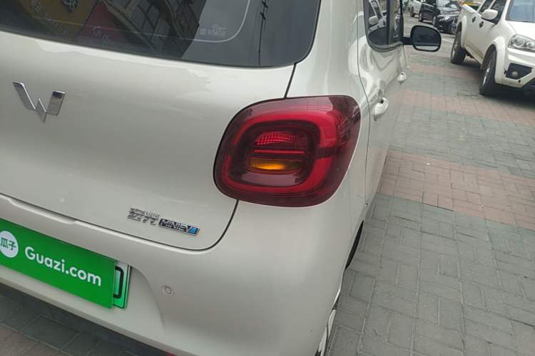 Used Wuling Hongguang MINIEV 2025 Four-Door Version Advanced Edition
