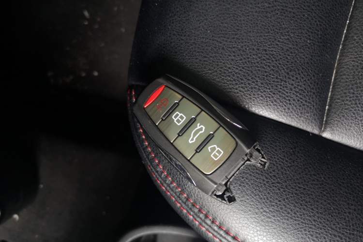 Used ORA Black Cat 2021 301 km Basic Version
