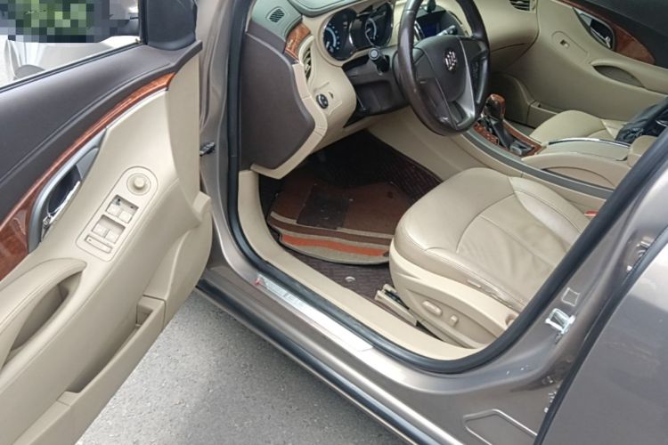 Used Buick LaCrosse 2012 2.4L SIDI Elegant Edition
