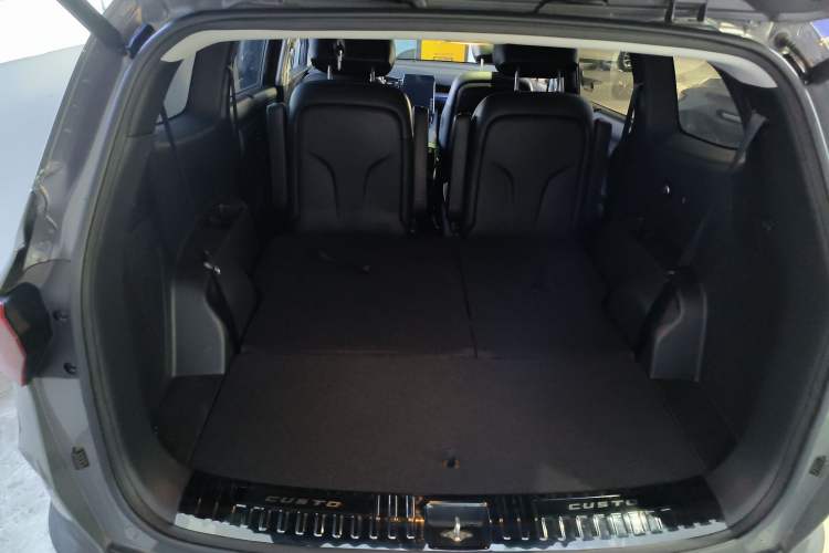 Used Hyundai Custo 2022 270TGDi Smart Luxury Flagship Edition TOP Trunk