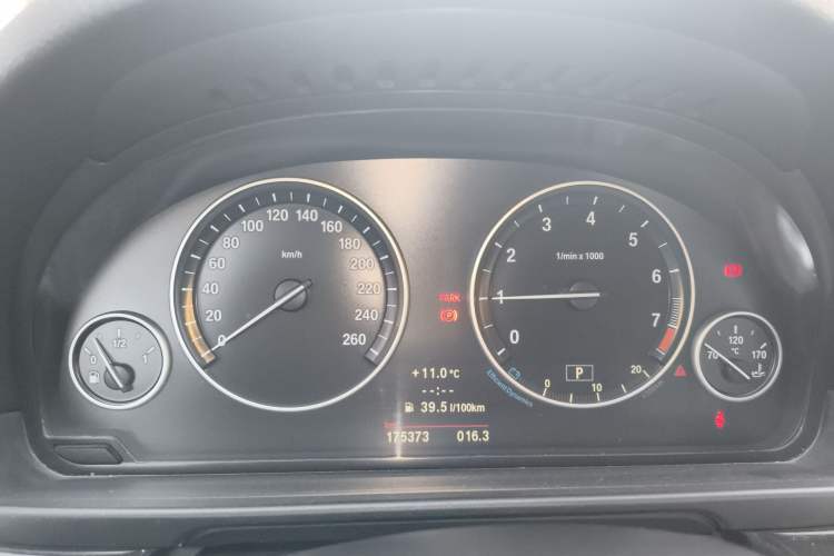 Used BMW 5 Series 2012 523Li Luxury Model
