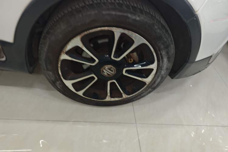 Used MG 3SW 2015 1.5L AMT Elite Model
