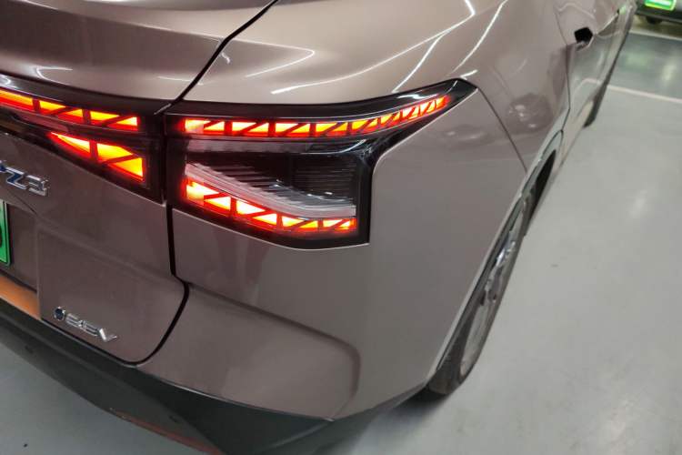 Used Toyota bZ3 2023 616 km Long-Range Premium
