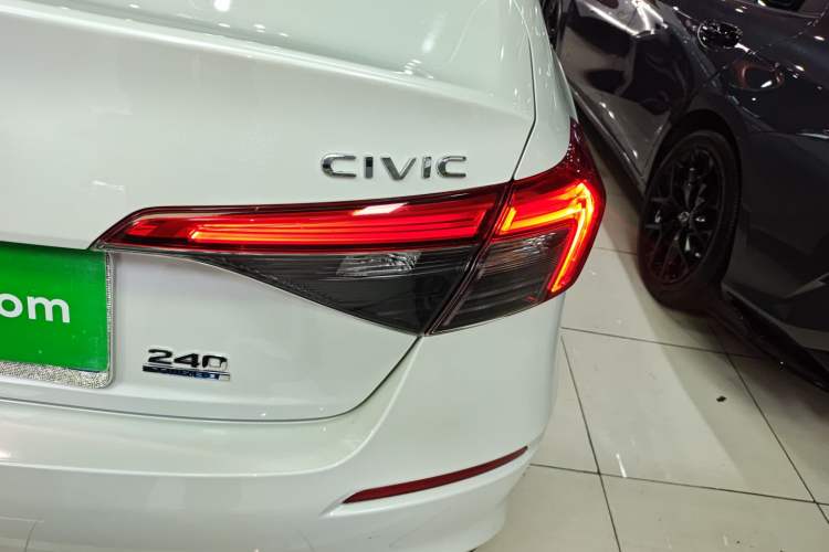 Used Honda Civic 2023 240TURBO CVT Dynamic Edition
