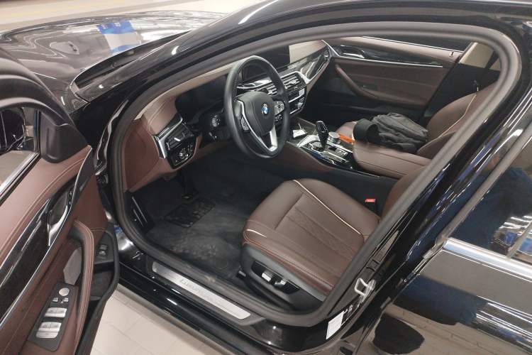 Used BMW 5 Series 2022 Second Facelift 525Li Luxury Package