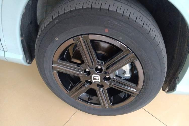 Used Honda e:NP1 2023 420 km Vision Edition Right Front Wheel Hub