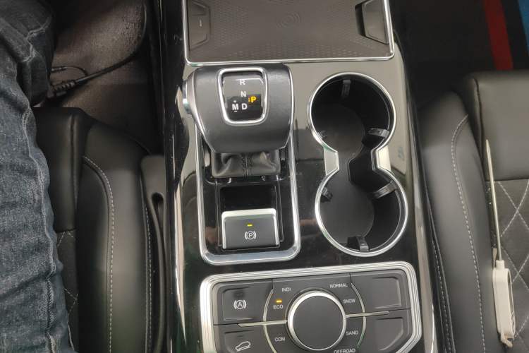Used Hongqi HS7 2019 3.0T Automatic All-Wheel Drive Smart Connect Flagship Edition Gear Lever