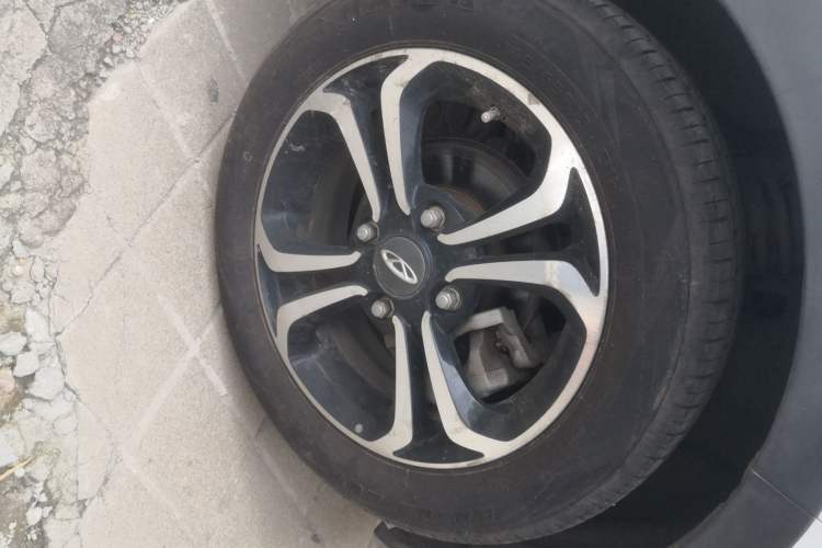 Used Chery Little Ant 2019 4-Seater Smart Edition 35 kWh Right Front Wheel Hub