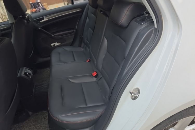 Used Volkswagen Golf 2015 1.4TSI Automatic Comfort Model Left Rear Seat