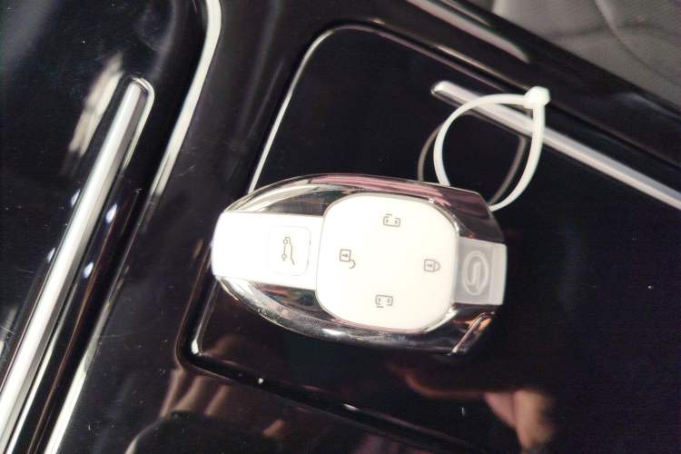 Used GAC Trumpchi M8 2024 Master Series 400T Prestige Edition
