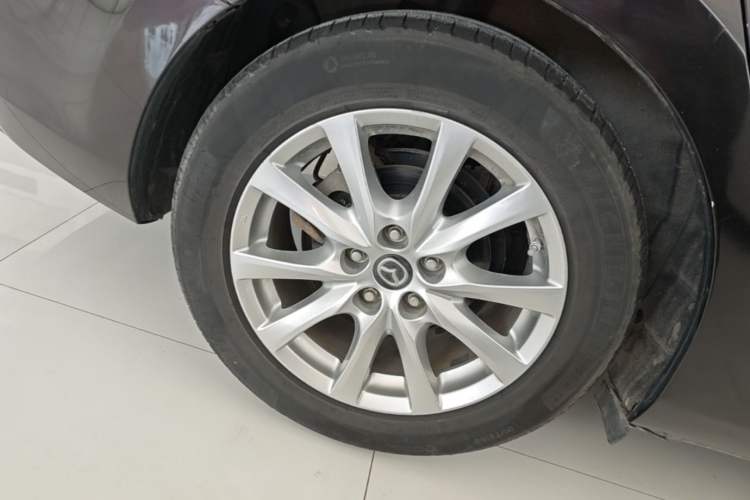 Used Mazda Atenza 2017 2.0L Blue Sky Luxury Edition Right Rear Wheel Hub