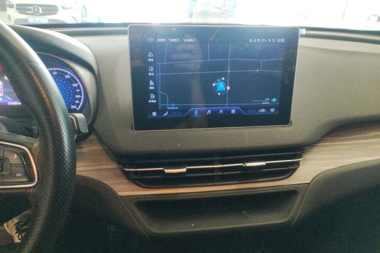 Used Hongqi E-QM5 2024 610 km PLUS Audio And AC Panel