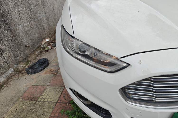 Used Ford Mondeo 2013 2.0L GTDi 200 Fashion Edition Right Front Headlight