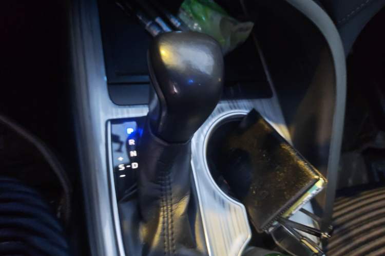 Used Toyota Camry 2018 Dual-Engine 2.5 HG Luxury Edition