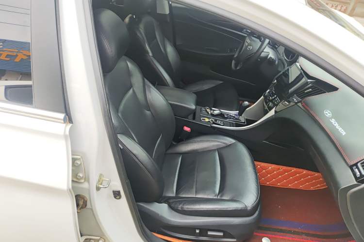 Used Hyundai Sonata 2015 Classic 2.4L Automatic Leading Edition China IV Standard