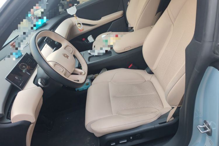 Used Nio ET5T 2023 75 kWh Touring Left Front Seat