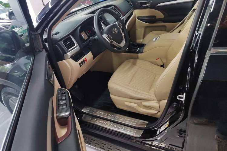 Used Toyota Highlander 2015 2.0T Four-Wheel Drive Elite Edition 7-Seater Left Front Seat