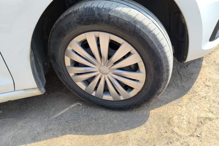 Used Volkswagen Santana 2019 1.5L Manual Fashion Edition China VI Standard Right Front Wheel Hub