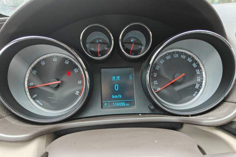 Used Buick Regal 2015 2.0L Leading Fashion Edition