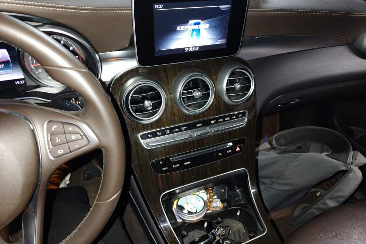 Used Mercedes-Benz GLC 2019 GLC 260 L 4MATIC Dynamic Model
