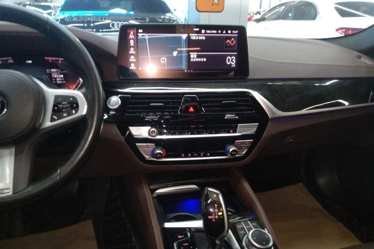 Used BMW 5 Series 2022 Restyled 525Li M Sport Package Audio And AC Panel