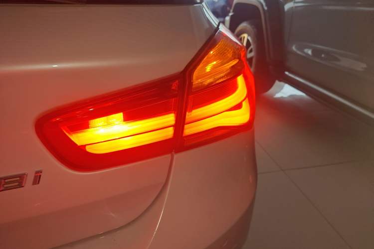 Used BMW 1 Series (Import) 2016 118i Leading Model
