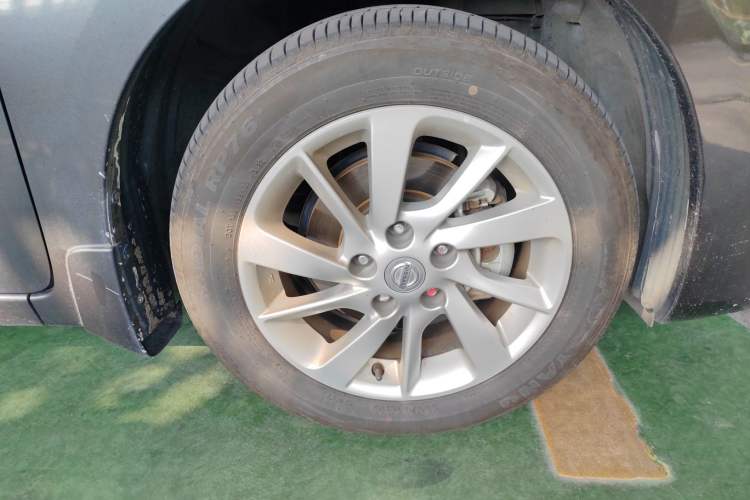 Used Nissan Sylphy 2014 1.6XV CVT Deluxe Edition