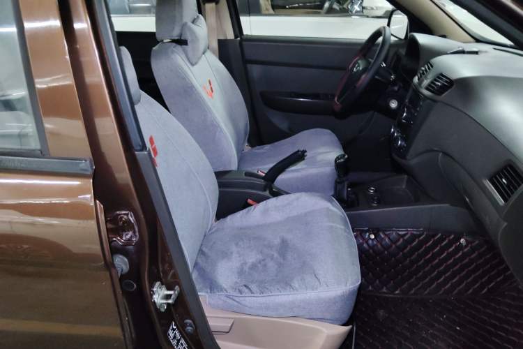 Used Wuling Hongguang 2016 1.5L Restyled S Comfort Version Right Front Seat