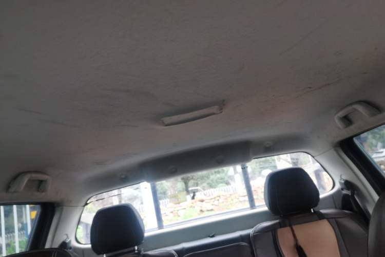 Used JMC Baodian 2022 2.5T Diesel Two-Wheel-Drive Comfort Edition Standard Wheelbase JX4D25A6L