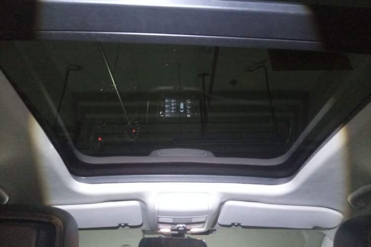 Used Volkswagen Sharan 2015 1.8TSI Comfort Model
