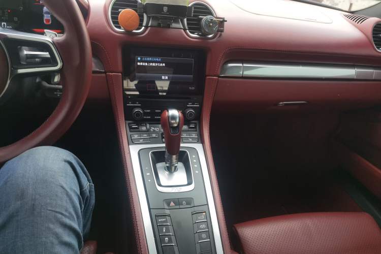 Used Porsche 718 2020 Cayman 2.0T Gear Lever