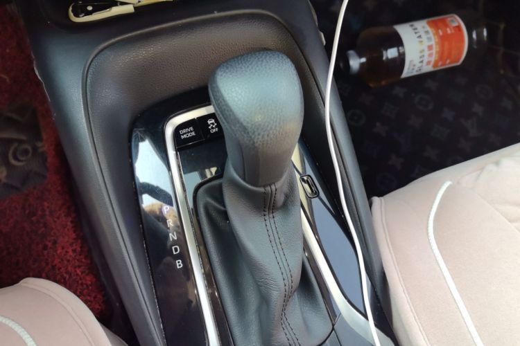 Used Toyota Corolla 2021 Dual-Motor 1.8L E-CVT Elite Edition
