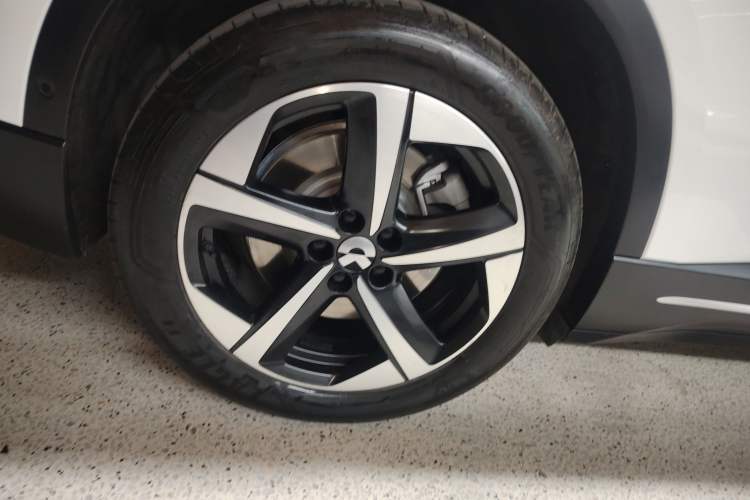 Used Nio ES6 2024 75 kWh Right Rear Wheel Hub