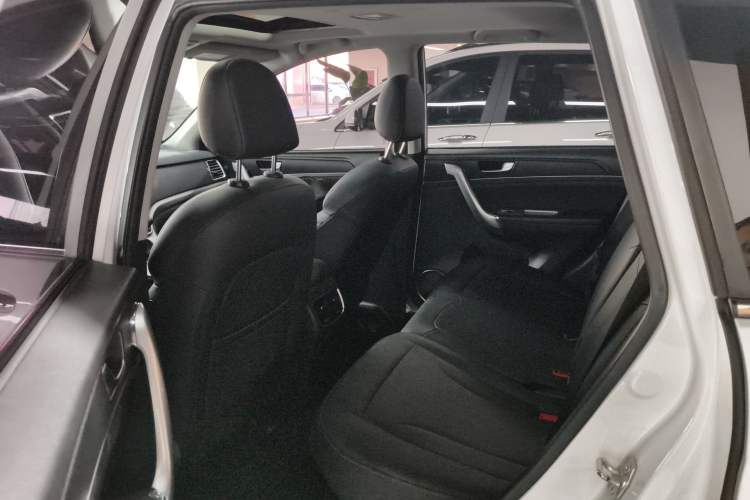 Used Haval M6 2019 1.5T DCT Two-Wheel Drive Value Edition China VI Standard Left Rear Seat