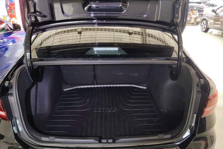 Used Volkswagen Lavida 2023 300TSI DSG Starry Sky Leading Edition
