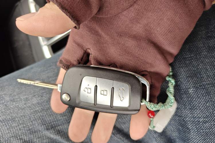 Used Geely Auto Vision X3 2020 1.5L Manual Happiness Edition