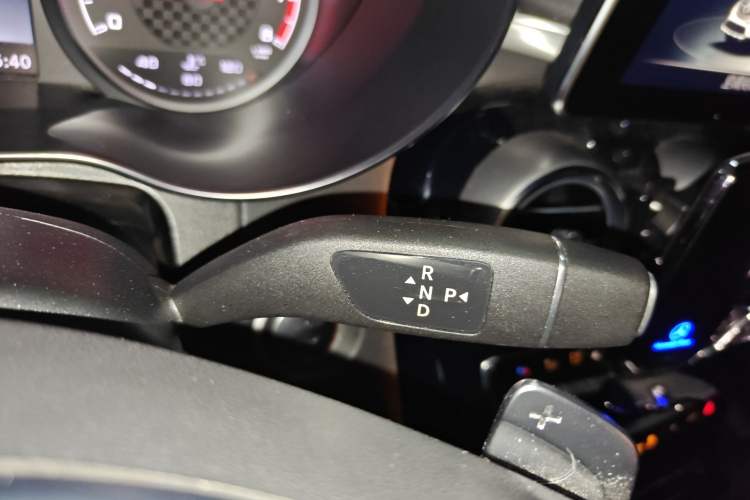 Used Mercedes-Benz GLC AMG 2017 AMG GLC 43 4MATIC Gear Lever