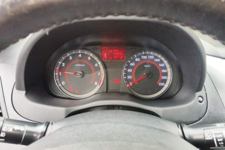 Used Hyundai Verna Ray 2014 1.4L Automatic GLX
