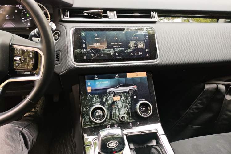 Used Land Rover Range Velar 2022 250 PS