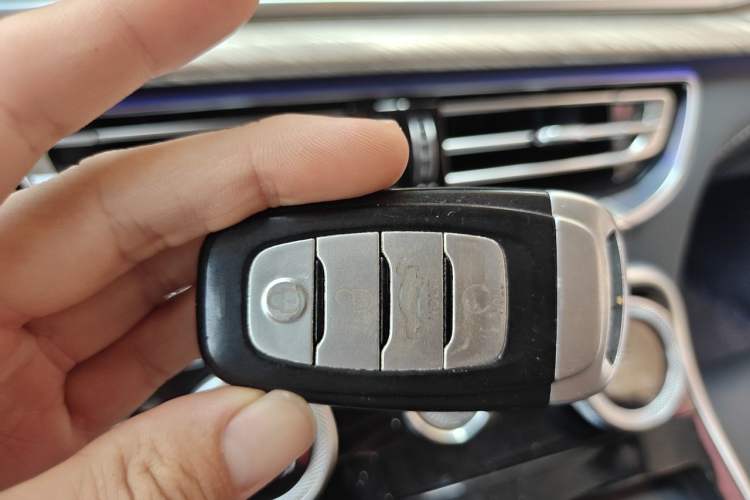 Used Hongqi H9 2020 2.0T Smart Connect Flagship Edition
