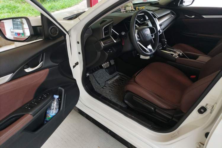 Used Honda Civic 2019 220TURBO CVT Dynamic Edition China VI Emission Standard Driver Seat