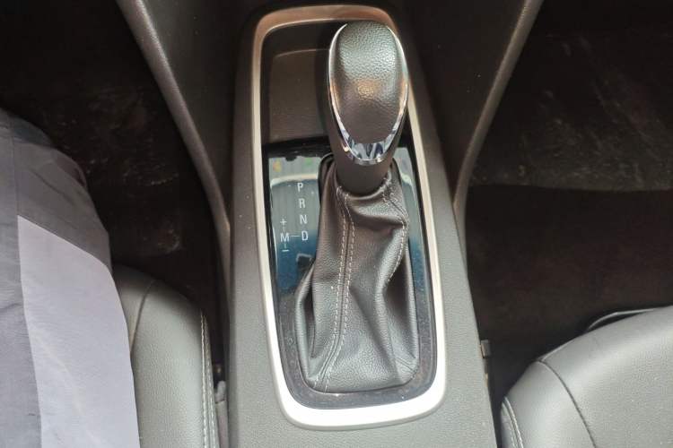 Used Chevrolet Cavalier 2019 320 Automatic Xinyue Edition Gear Lever