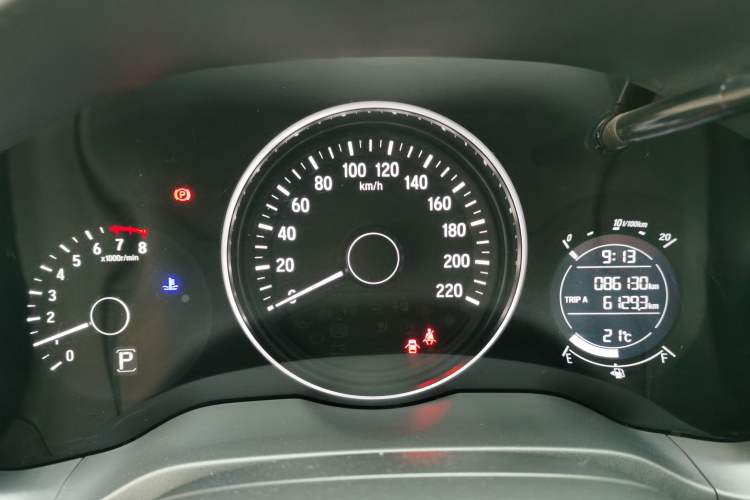 Used Honda Vezel 2020 1.5L CVT Pioneer Edition
