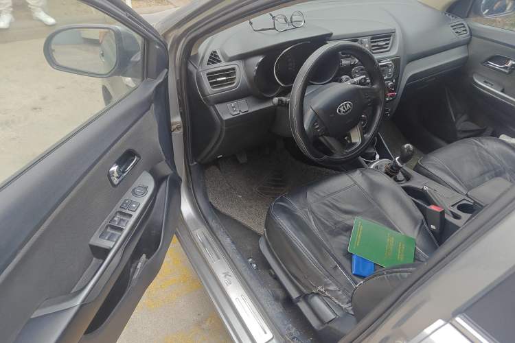 Used Kia K2 2012 Sedan 1.4L MT GLS Commemorative Edition