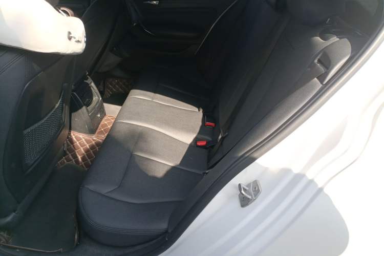 Used BMW 1 Series 2018 118i Sport Design Package
