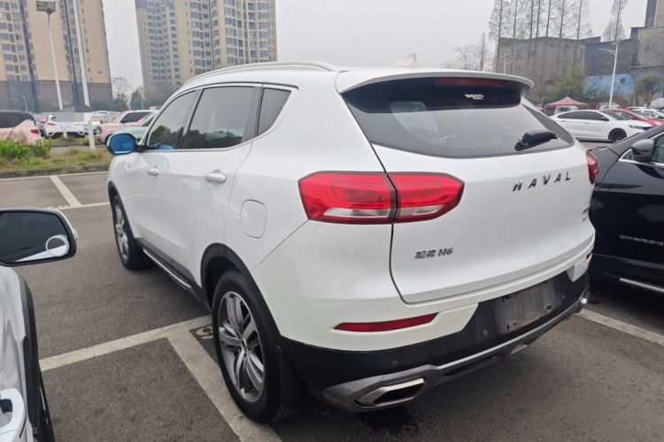 Used Haval H6 2017 Red Label 2.0T Automatic Two-Wheel Drive ZhiShang Model