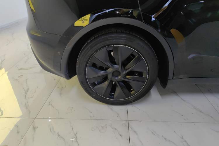 Used Tesla Model Y 2023 Rear-Wheel-Drive Version