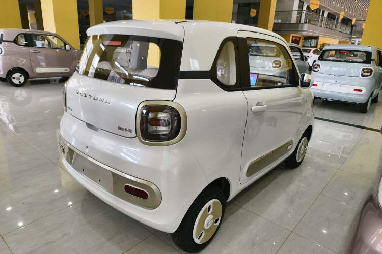 Used Bestune Pony 2026 Model 222km Agile Horse Rear Right 45 Deg